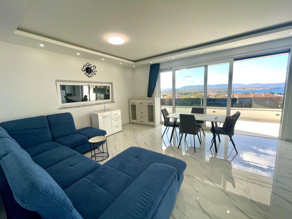 PIĘKNIE URZĄDZONY APARTAMENT WYSPA KRK 395.000 EURO