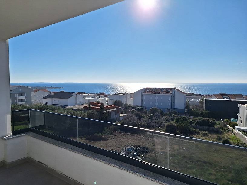 NOVALJA 2-pokojowy apartament 64 m2 z widokiem na morze ► €222,360