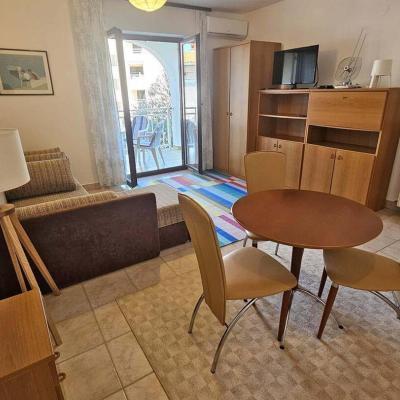 apartman-na-atraktivnoj-lokaciji-samo-30-m-do-plaze14