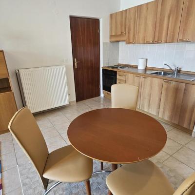 apartman-na-atraktivnoj-lokaciji-samo-30-m-do-plaze15