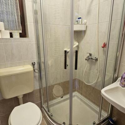 apartman-na-atraktivnoj-lokaciji-samo-30-m-do-plaze17