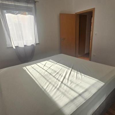 apartman-s-pogledom-na-more-na-mirnoj-lokaciji17