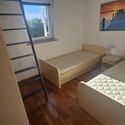 apartman-s-pogledom-na-more-na-mirnoj-lokaciji20