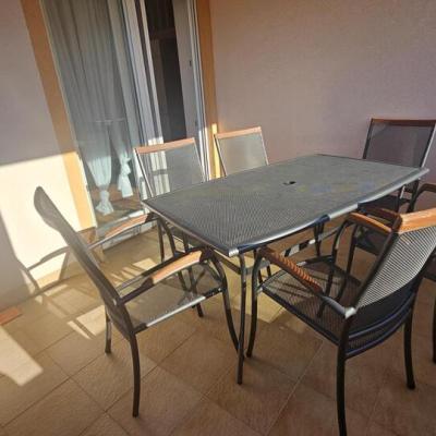 apartman-s-pogledom-na-more-na-mirnoj-lokaciji6