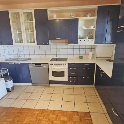 komforan-apartman-s-velikom-terasom-i-pogledom-na-more10 komforan-apartman-s-velikom-terasom-i-pogledom-na-more10