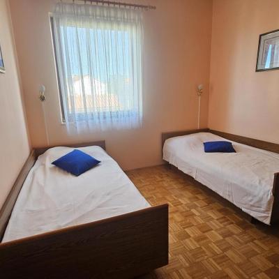 komforan-apartman-s-velikom-terasom-i-pogledom-na-more14 komforan-apartman-s-velikom-terasom-i-pogledom-na-more14