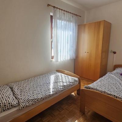 komforan-apartman-s-velikom-terasom-i-pogledom-na-more18 komforan-apartman-s-velikom-terasom-i-pogledom-na-more18