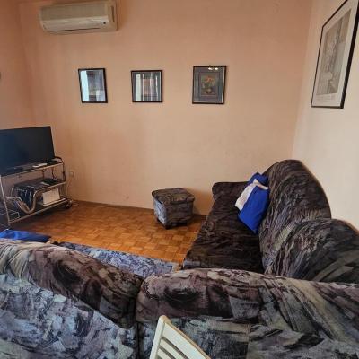 komforan-apartman-s-velikom-terasom-i-pogledom-na-more8 komforan-apartman-s-velikom-terasom-i-pogledom-na-more8