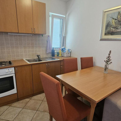 apartman-s-pogledom-na-more-u-blizini-plaze5