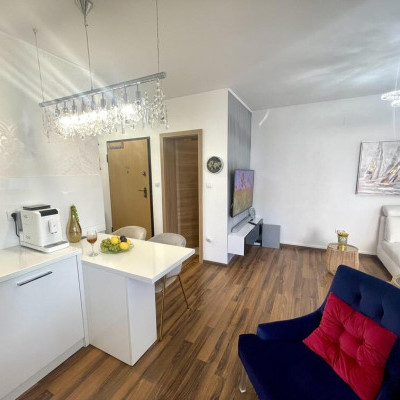 namjesteni-apartman-u-blizini-plaze12