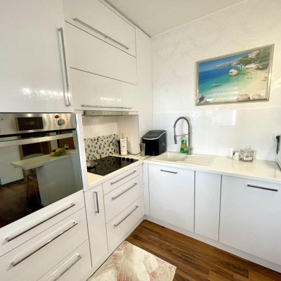 namjesteni-apartman-u-blizini-plaze7